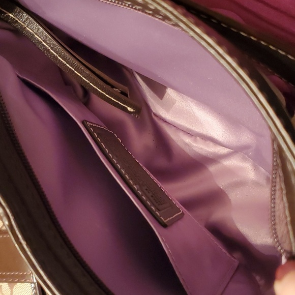 Coach Zoe Signature Hobo Bag and matching Wallet - Picture 5 of 8